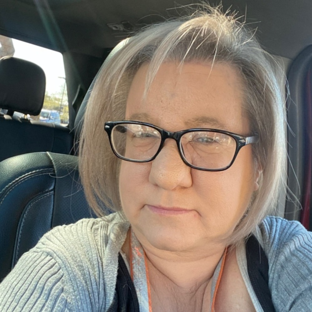 Meet your Posher, Joan